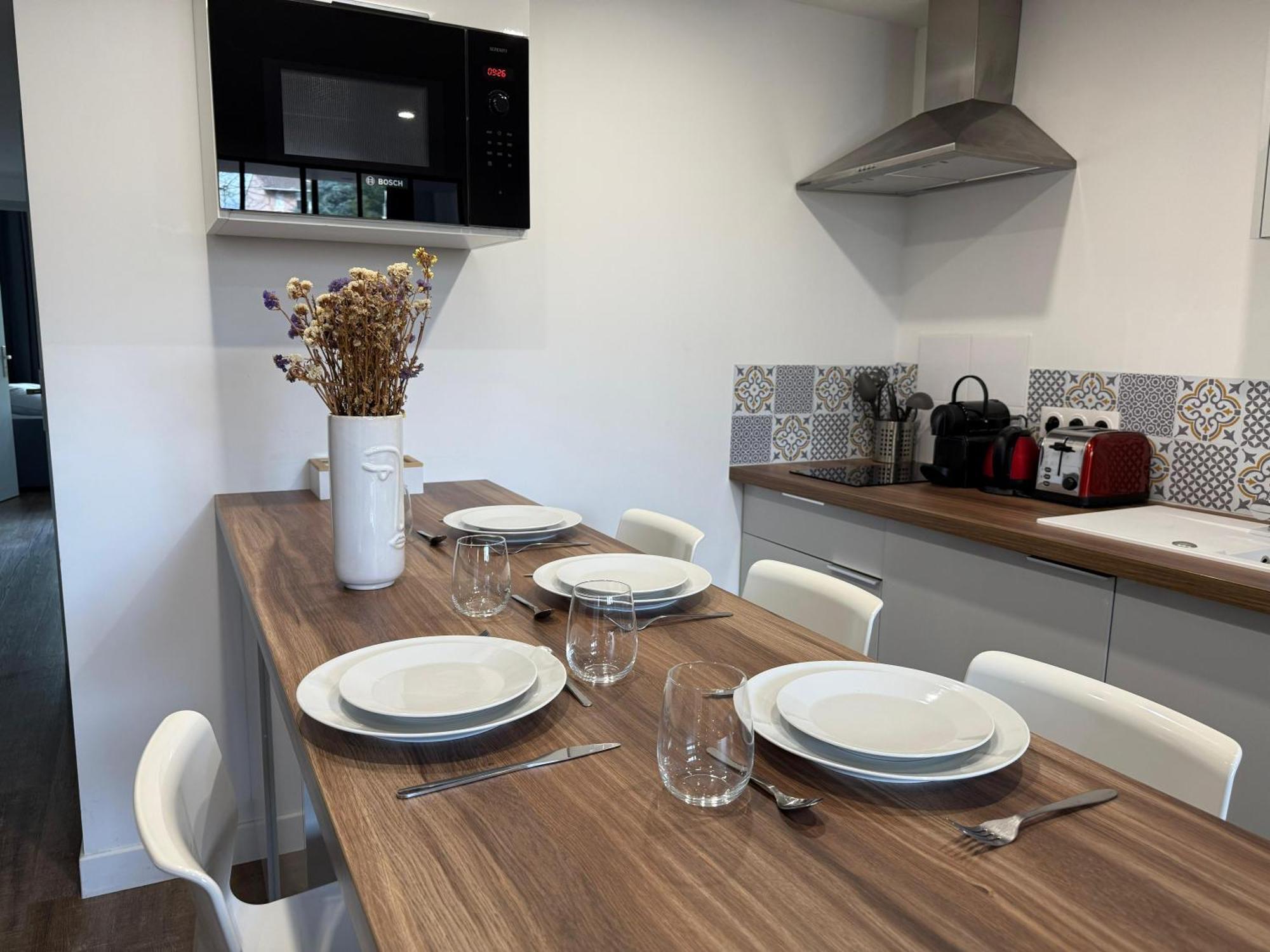 L'Amandier - Joli Appartement T3 Neuf Centre Ville A 2 Pas De La Rotonde Mirabeau Et Des Allees Provencales Aix-en-Provence Luaran gambar